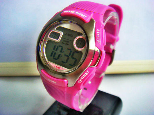 Sporty Plastic Quartz Ladies Digital Watches Waterproof CE ROHS