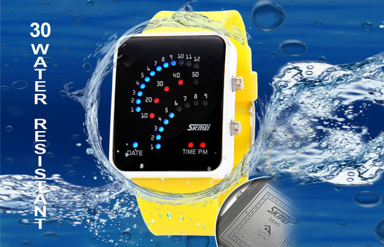 Black 12 / 24 Hour LED Digital Wrist Watch Alloy Case For Teenage