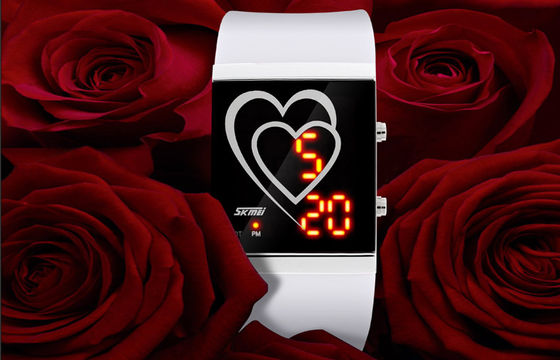 LED Digital Wristwatch Heart Style Couple EL Backlight Mirror Watch