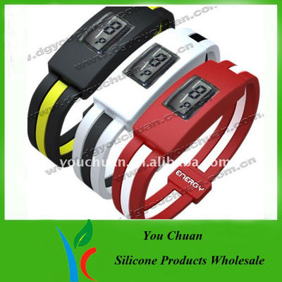 Orologio dello ione di energia del silicone di modo per l'uomo, donne, orologio sportivo del silicone