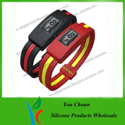 Orologio dello ione di energia del silicone di modo per l'uomo, donne, orologio sportivo del silicone