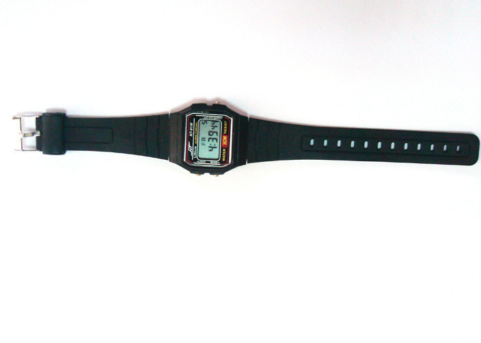 3 ATM waterproof multifunction ultra light sport watch for men at factory price